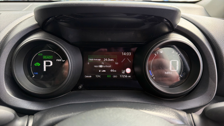 Toyota Yaris 1.5 Hybrid Design 5dr CVT Hybrid Hatchback